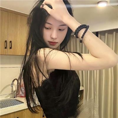 花落水流红